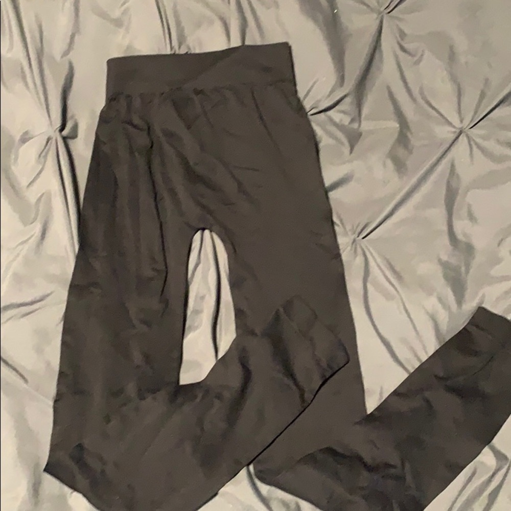 Black Niki Biki leggings